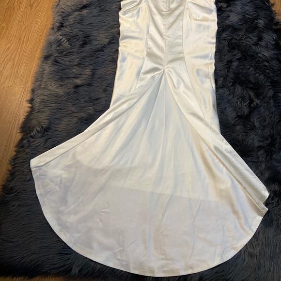 VINTAGE style Damsel In A Dress wedding dress gown. - Picture 7 of 16